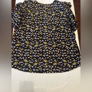 Pleione Black Floral Short Sleeve Blouse with Puff Sleeves
